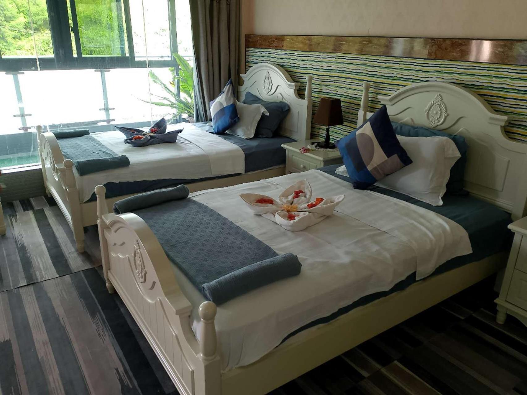 Crystal Beach Hotel Port Vila Buitenkant foto